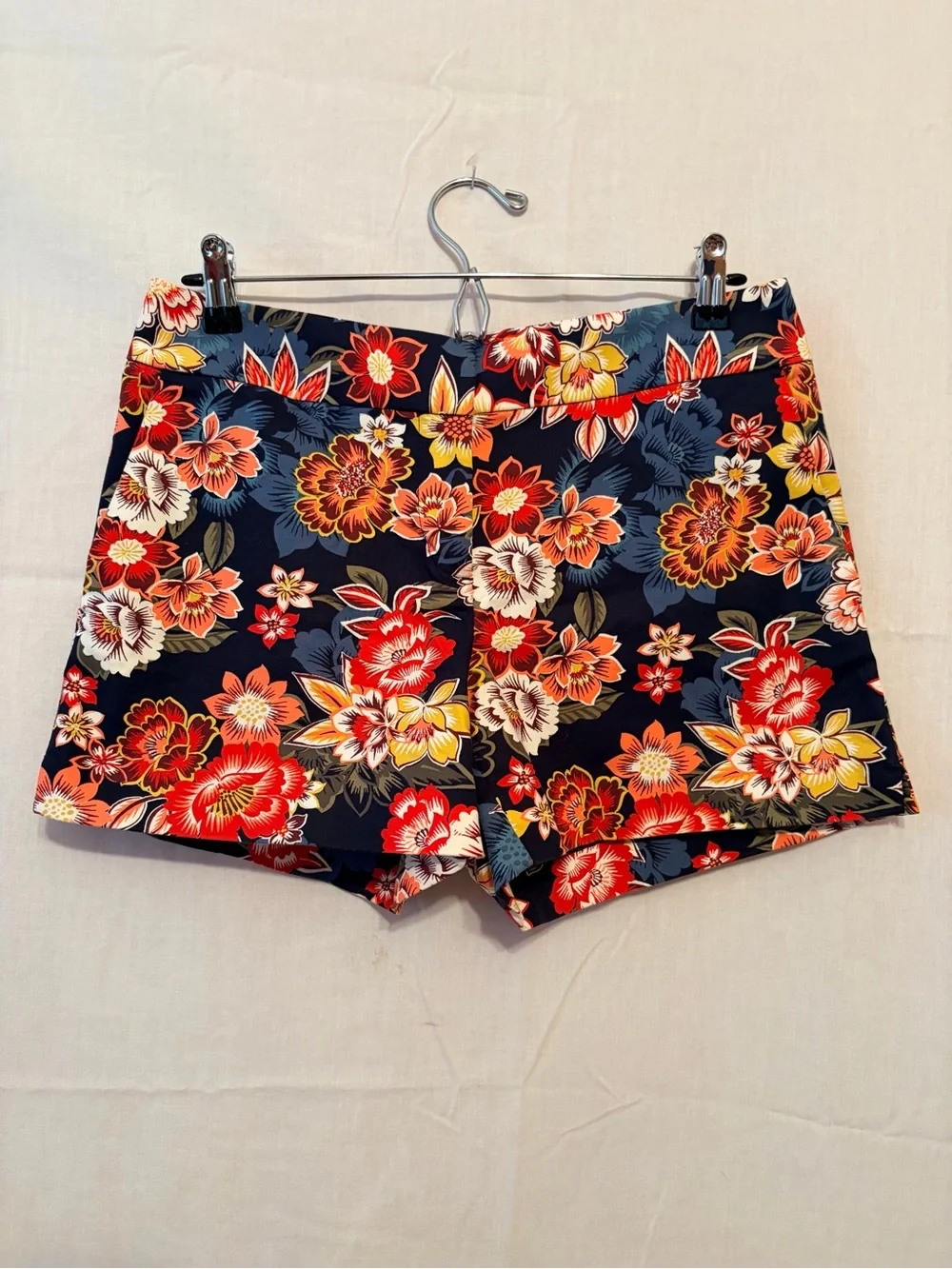 Floral Navy Loft LoHigh-Rise Women’s Shorts